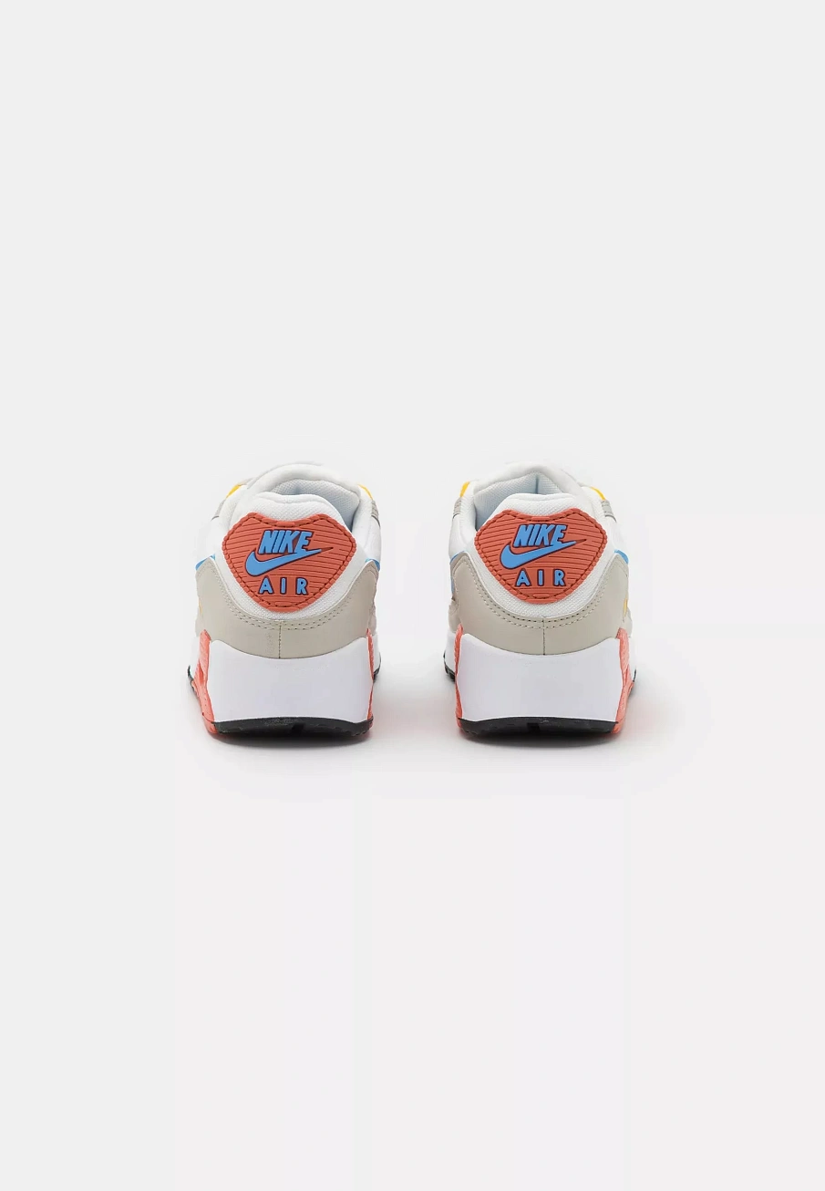Фото № 3 с приближением к товару «‎AIR MAX 90»