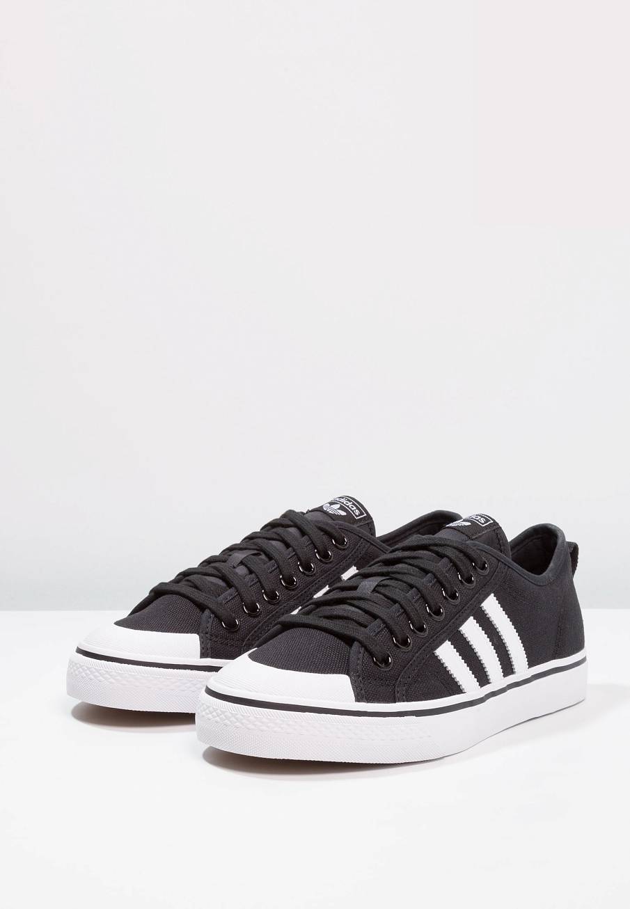 Фото № 3 с приближением к товару «‎Adidas Nizza »