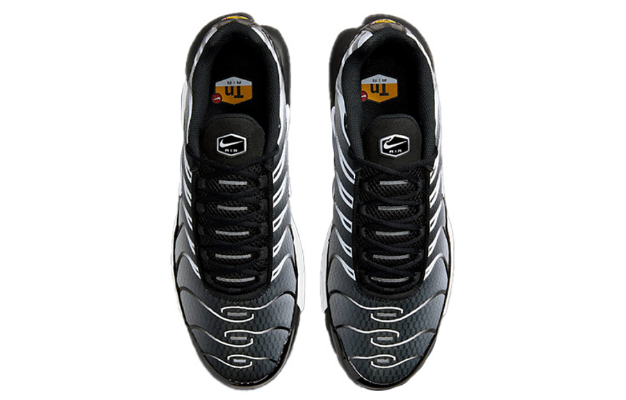 Фото № 4 с приближением к товару «‎ Nike Air Max Plus Running shoes»