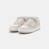 Фото № 3 с приближением к товару «‎Adidas Forum »