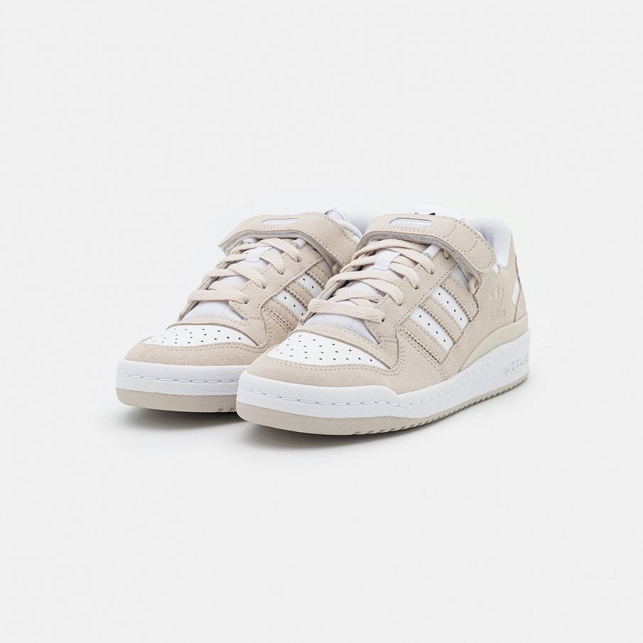 Фото № 3 с приближением к товару «‎Adidas Forum »