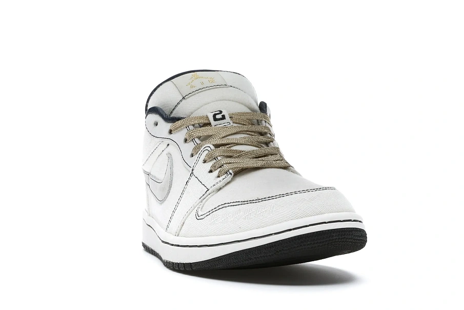 Фото № 3 с приближением к товару «‎Jordan 1 Retro Phat Low Jeter Canvas»