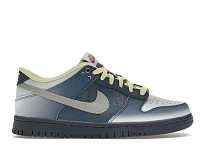 Фото № 1 с приближением к товару «‎Nike Dunk Low»