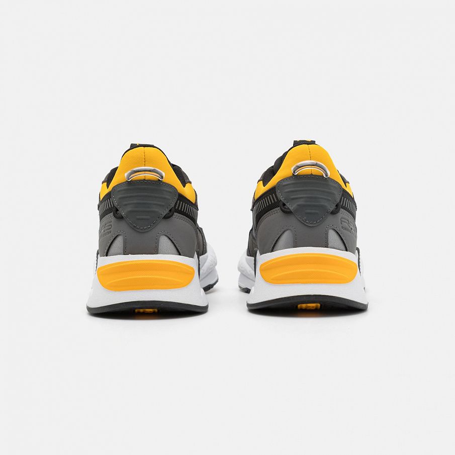 Фото № 3 с приближением к товару «‎Puma Reinvention »