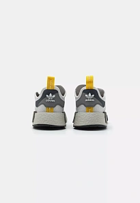 Фото № 4 с приближением к товару «‎NMD_R1 UNISEX»