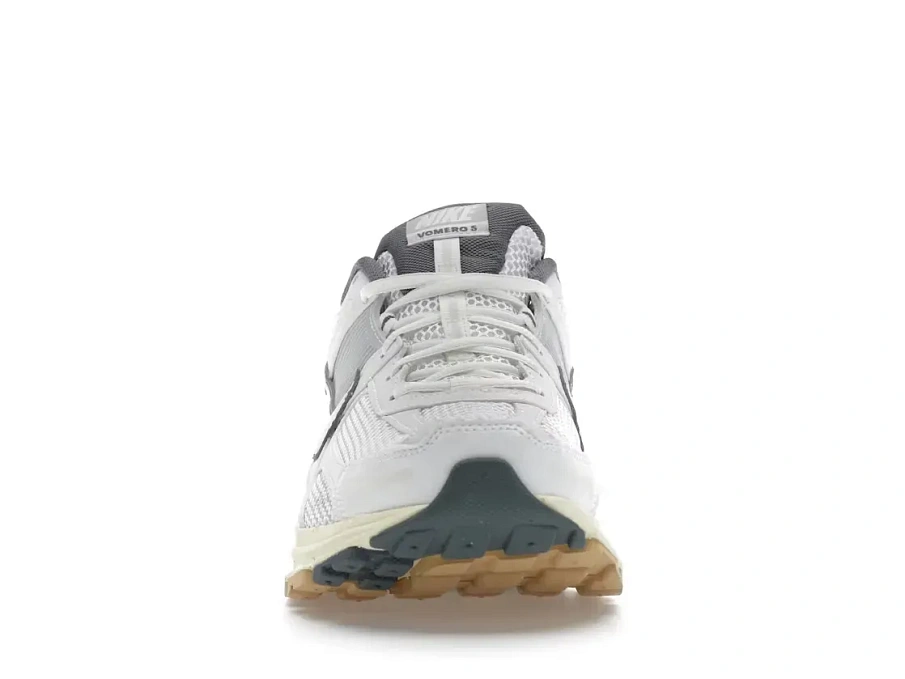 Фото № 2 с приближением к товару «‎Nike Zoom Vomero 5»