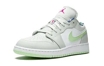 Jordan 1 Low Barely Grey Frosted Spruce (GS) Barely GreyFrosted SpruceWhite - 2