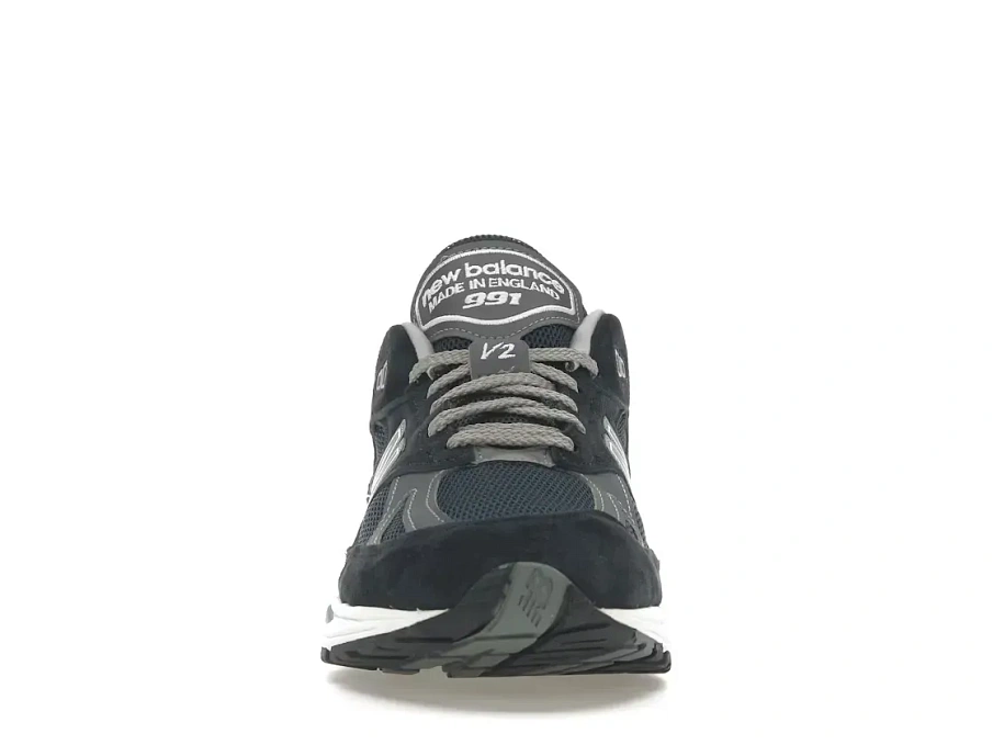 Фото № 2 с приближением к товару «‎New Balance 991v2»