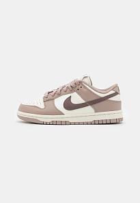 Фото № 1 с приближением к товару «‎DUNK LOW»