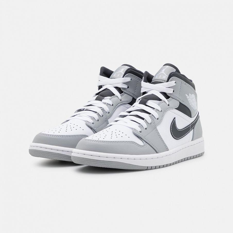 Фото № 2 с приближением к товару «‎Air Jordan 1 »