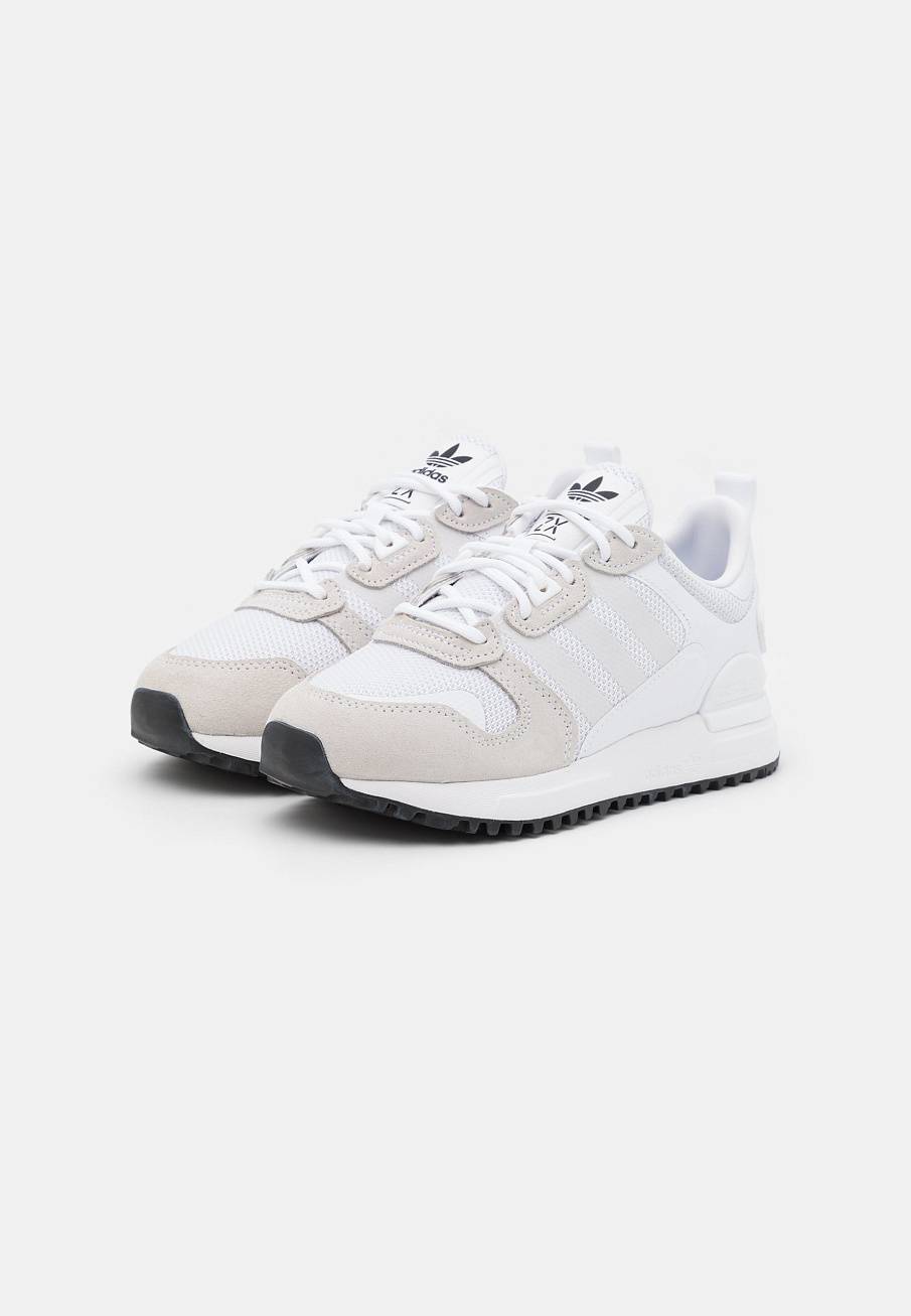 Фото № 2 с приближением к товару «‎Adidas Zx 700 Hd Shoes »