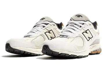 New Balance 2002R