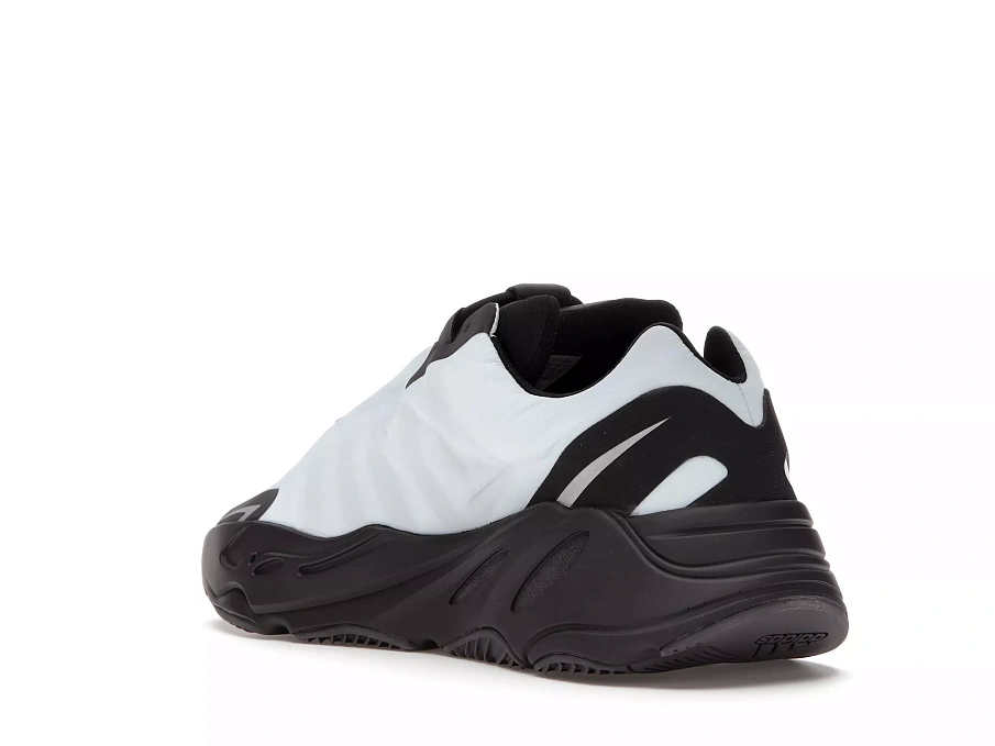 Фото № 4 с приближением к товару «‎adidas Yeezy Boost 700 MNVN Blue Tint»