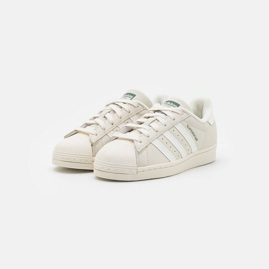 Фото № 2 с приближением к товару «‎Adidas Superstar »