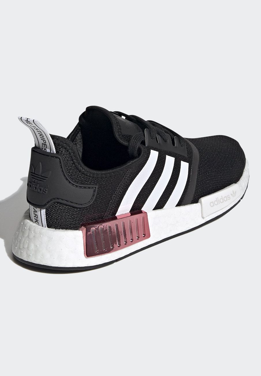 Фото № 5 с приближением к товару «‎Adidas Nmd_r1 »