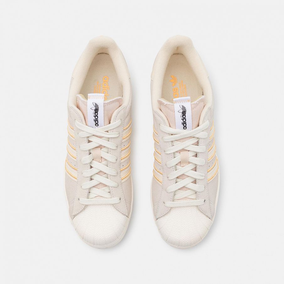 Фото № 4 с приближением к товару «‎Adidas Superstar »
