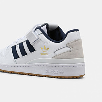 Фото № 4 с приближением к товару «‎Adidas Forum »