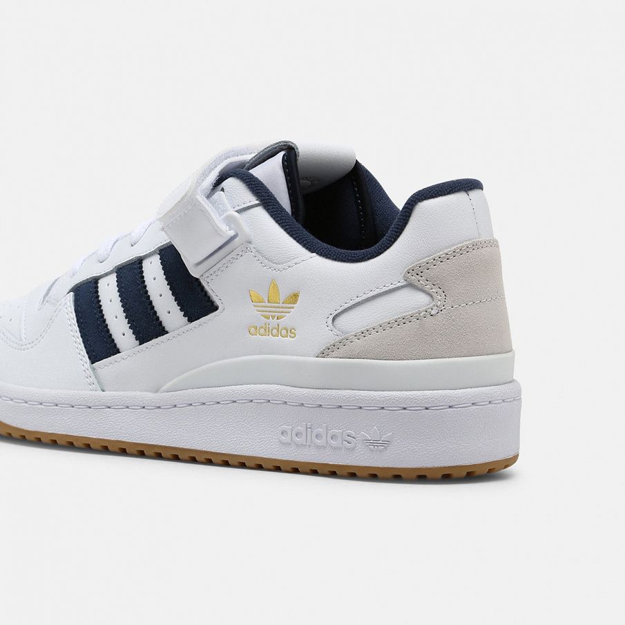 Фото № 4 с приближением к товару «‎Adidas Forum »