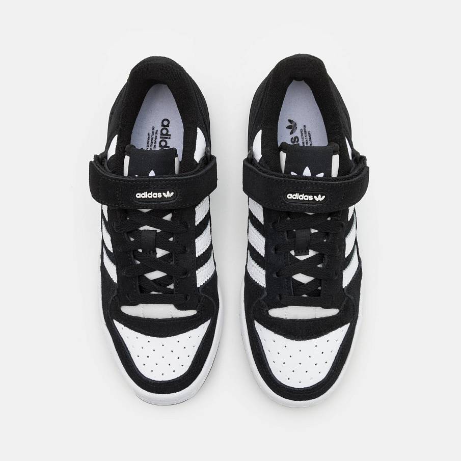 Фото № 4 с приближением к товару «‎Adidas Forum »