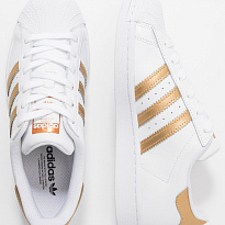 Фото № 4 с приближением к товару «‎Adidas Superstar »