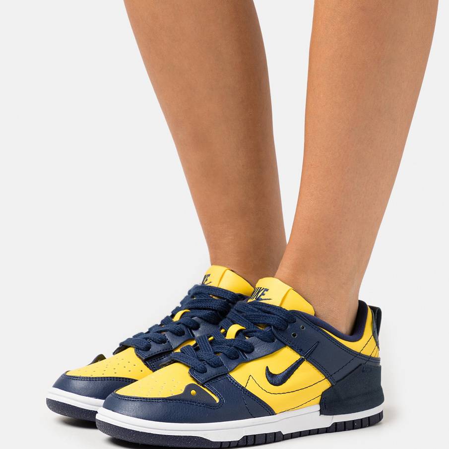 Фото № 2 с приближением к товару «‎Nike Dunk Disrupt 2 »