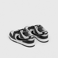 Фото № 3 с приближением к товару «‎Nike Dunk Retro University »