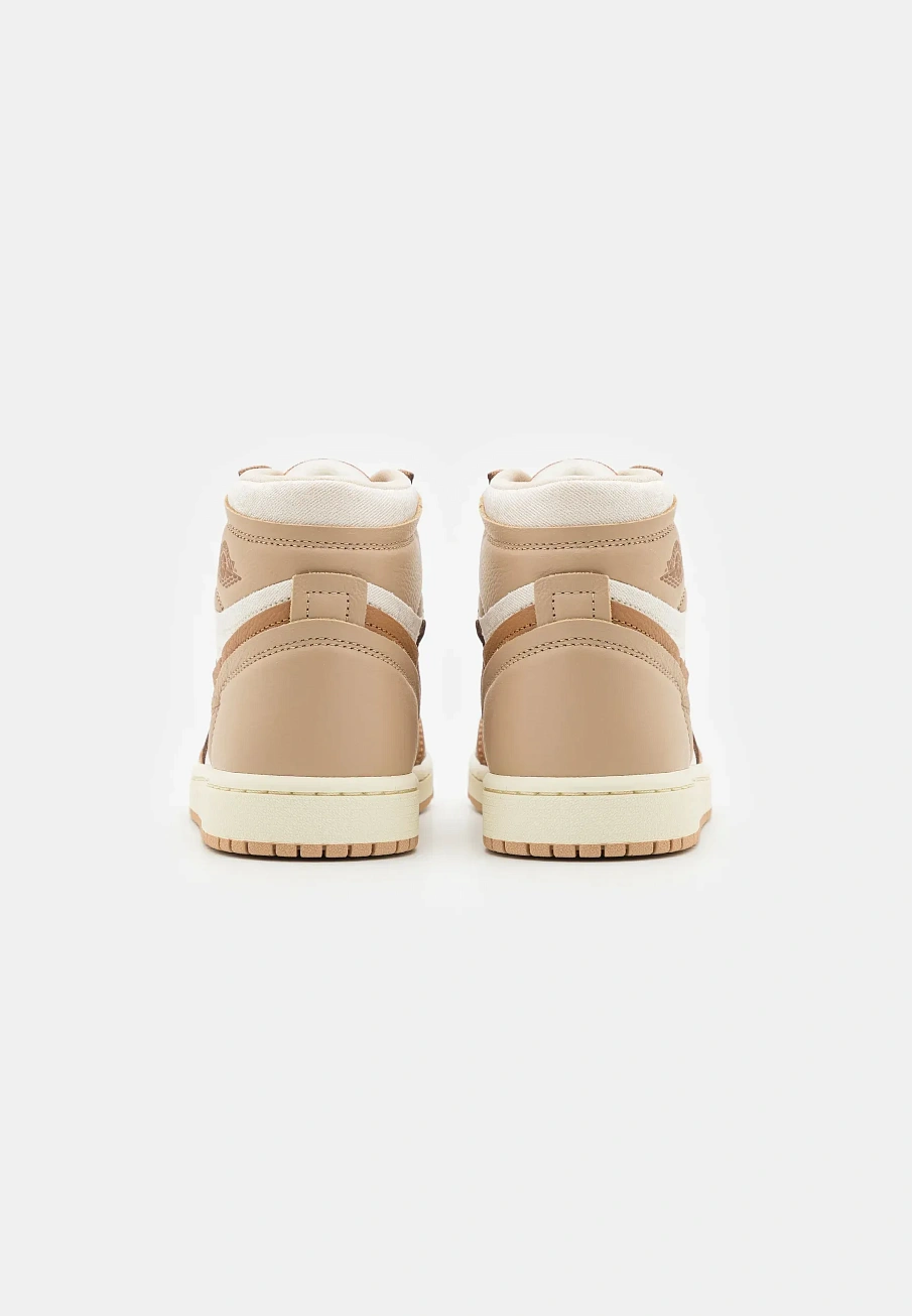 Фото № 3 с приближением к товару «‎AIR JORDAN 1 HIGH METHOD OF MAKE»