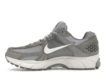 Nike Zoom Vomero 5 - 3