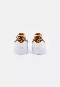 Фото № 4 с приближением к товару «‎AIR FORCE 1 '07 REC»