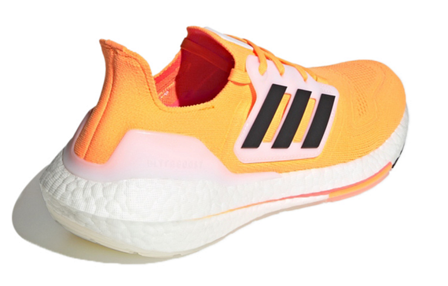 Фото № 4 с приближением к товару «‎adidas Ultra Boost 22 Running Shoes»