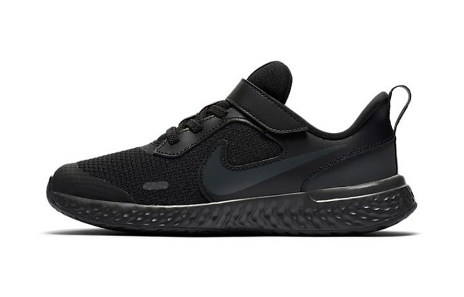 Фото № 1 с приближением к товару «‎Nike Revolution 5 Little Kids' Shoe»