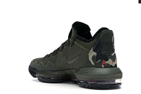 Фото № 6 с приближением к товару «‎Nike LeBron 16 Low Camo»