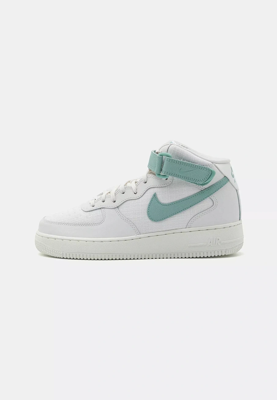 Фото № 2 с приближением к товару «‎AIR FORCE 1 '07 MID »