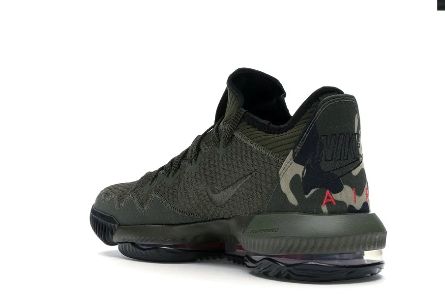 Фото № 6 с приближением к товару «‎Nike LeBron 16 Low Camo»