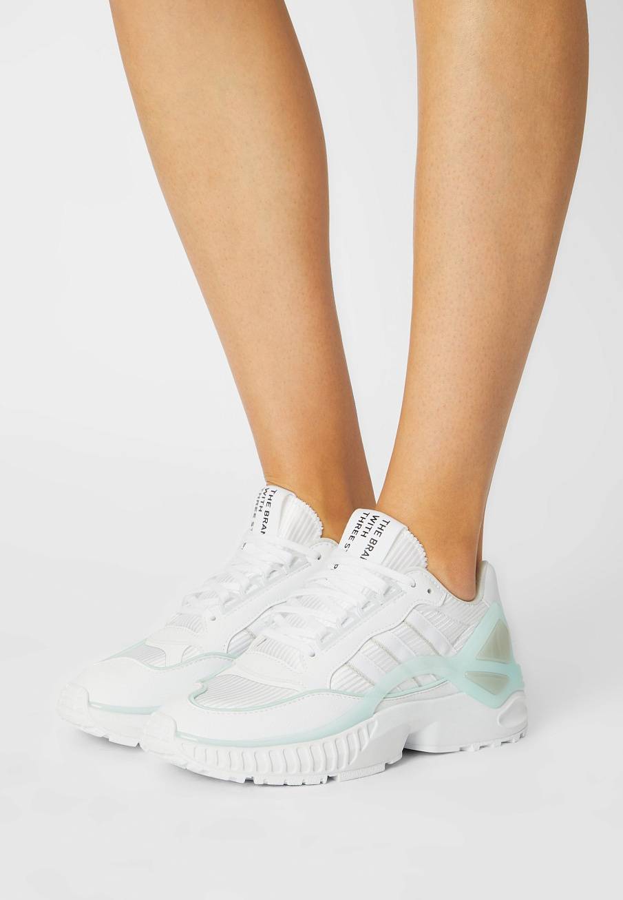 Фото № 2 с приближением к товару «‎Adidas Zx Convergence »