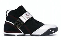 Фото № 1 с приближением к товару «‎Nike LeBron 5 Black Crimson Black»