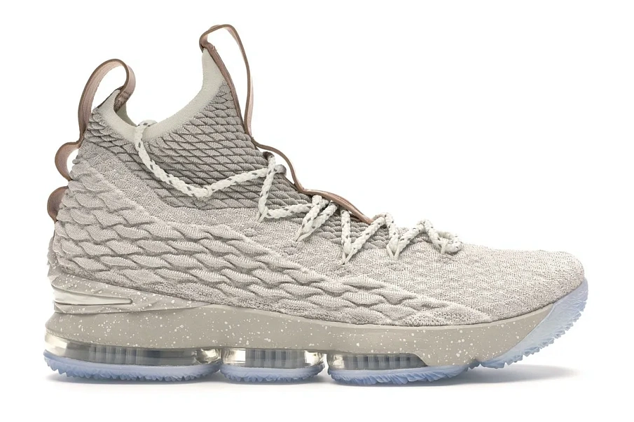 Фото № 1 с приближением к товару «‎Nike LeBron 15 Ghost»