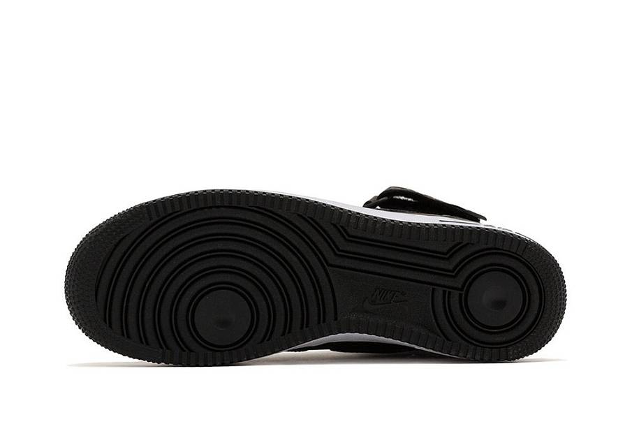 Фото № 5 с приближением к товару «‎Stussy Nike Air Force 1 Mid "BlackBlack"»