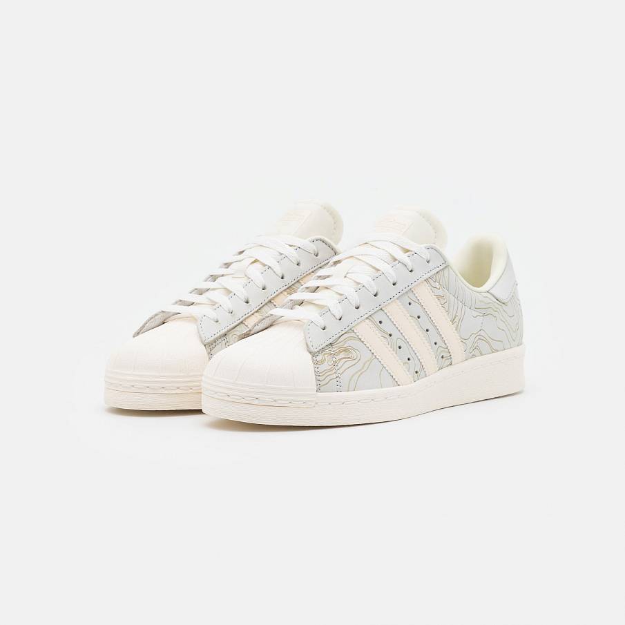 Фото № 4 с приближением к товару «‎Adidas Superstar 82 »