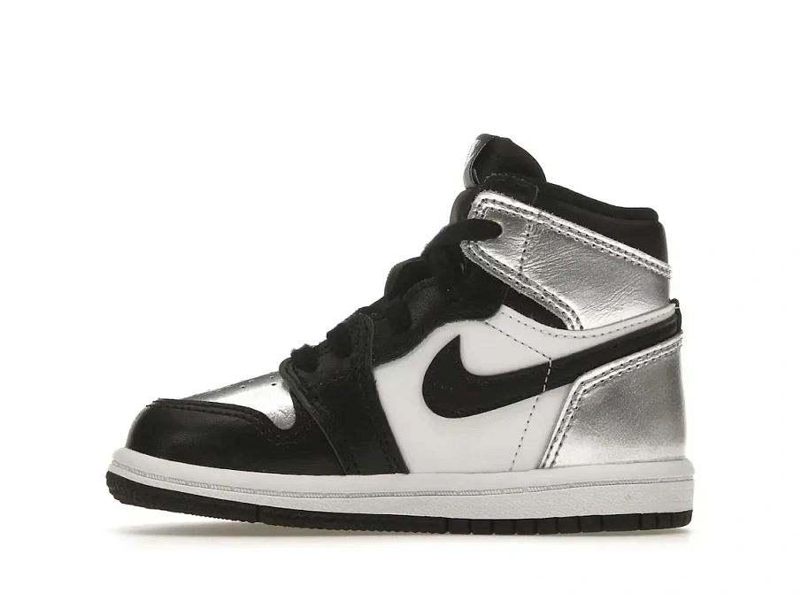 Фото № 3 с приближением к товару «‎Jordan 1 Retro High»