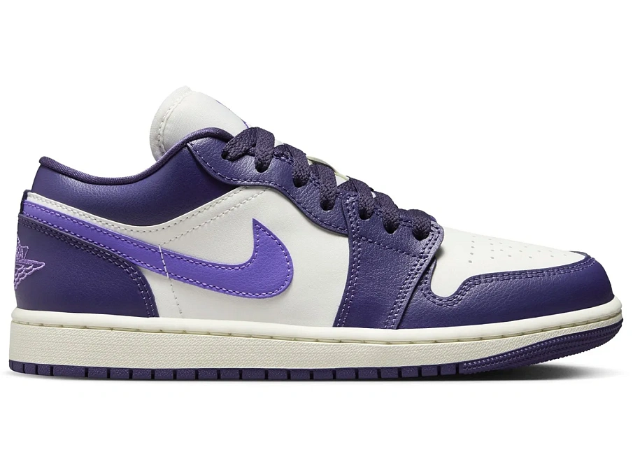 Фото № 1 с приближением к товару «‎Jordan 1 Low Sky J Purple »