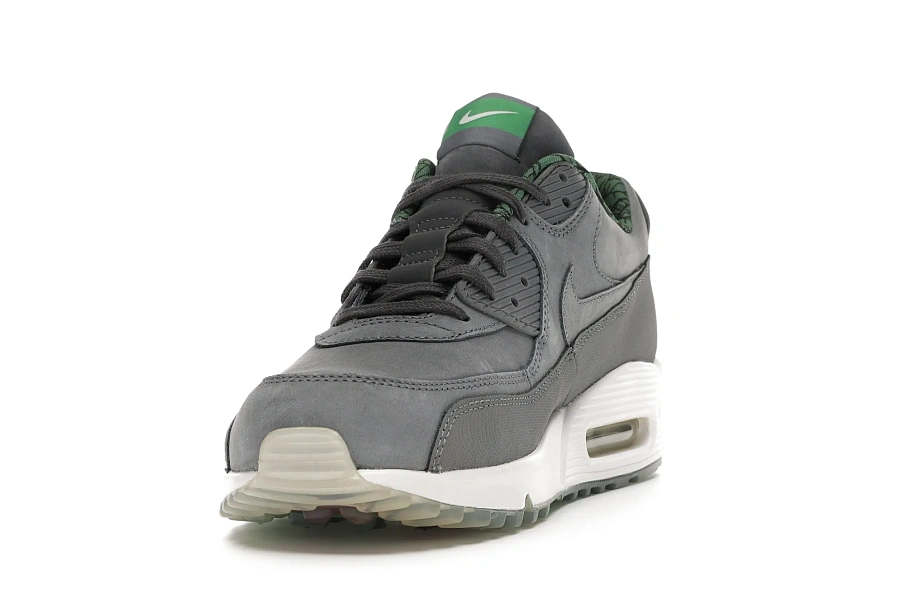 Фото № 4 с приближением к товару «‎Nike Air Max 90 Chicago»