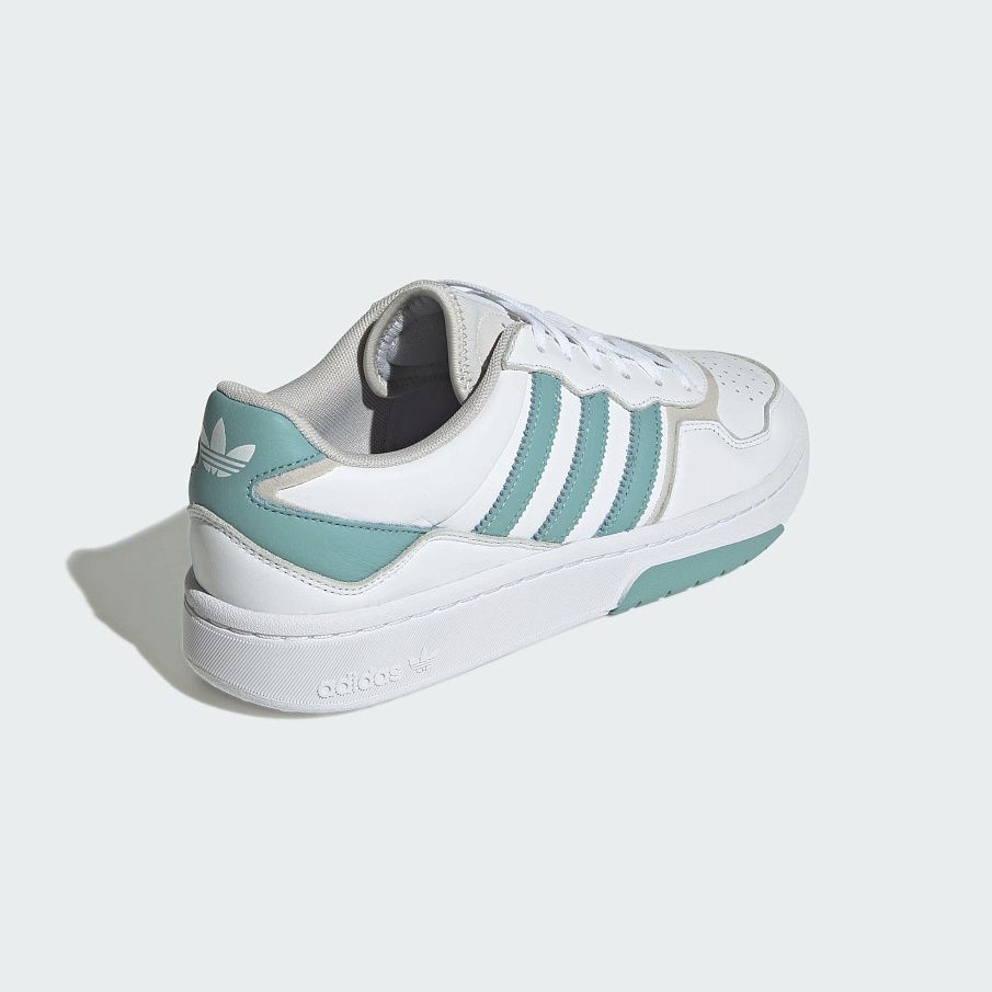 Фото № 4 с приближением к товару «‎Adidas Courtic »