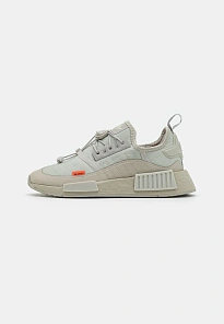 Фото № 1 с приближением к товару «‎NMD R1 TR UNISEX»