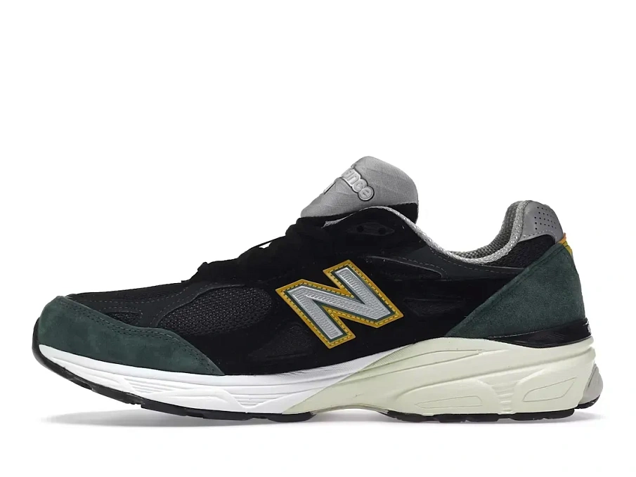 Фото № 3 с приближением к товару «‎New Balance 990v3»
