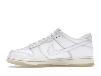 Фото № 3 с приближением к товару «‎Nike Dunk Low SE»
