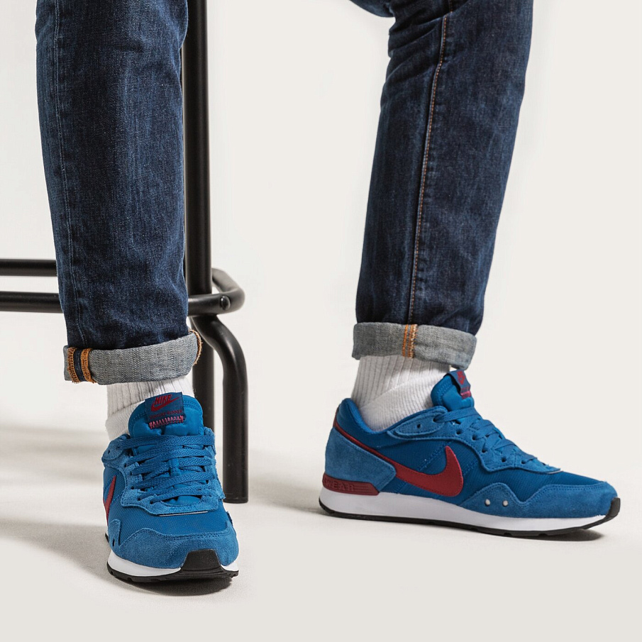 Фото № 2 с приближением к товару «‎Nike Venture»