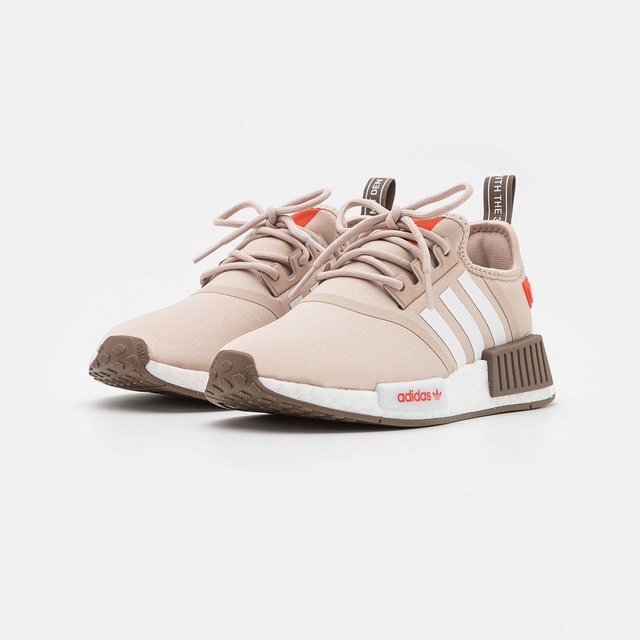 Фото № 2 с приближением к товару «‎Adidas Nmd_r1 »
