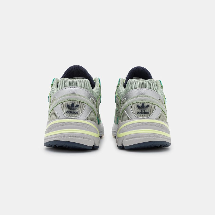 Фото № 4 с приближением к товару «‎Adidas Astir »