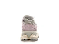 Фото № 4 с приближением к товару «‎New Balance 9060»